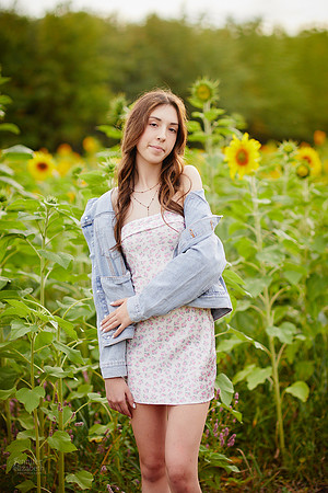 Ella: Senior Session at Maria’s Field of Hope in Avon