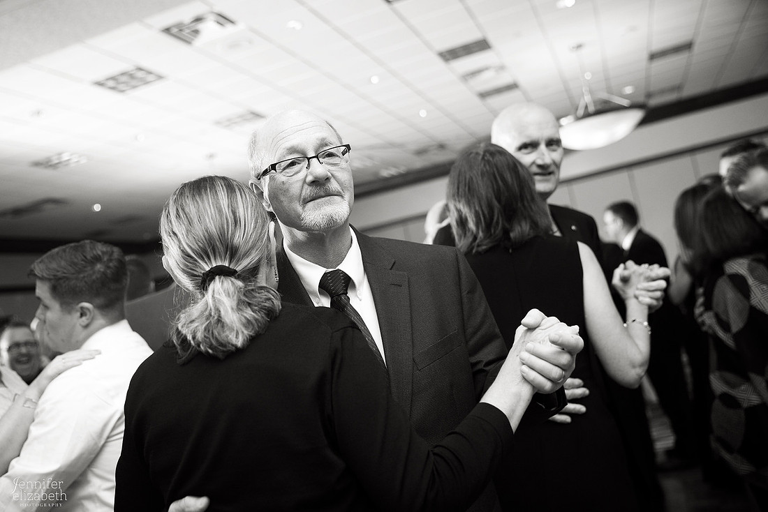 Amanda & Mike: Cleveland, Ohio Wedding