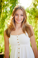 Caroline: Senior Session at Edgewater Park