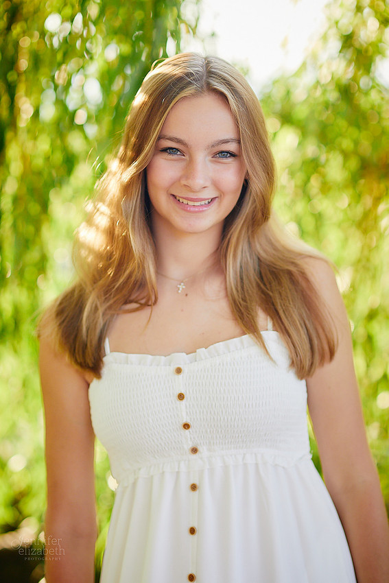 Caroline: Senior Session at Edgewater Park
