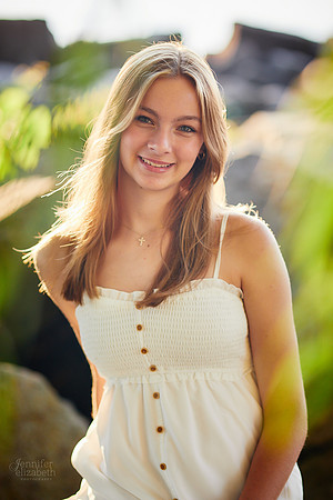 Caroline: Senior Session at Edgewater Park