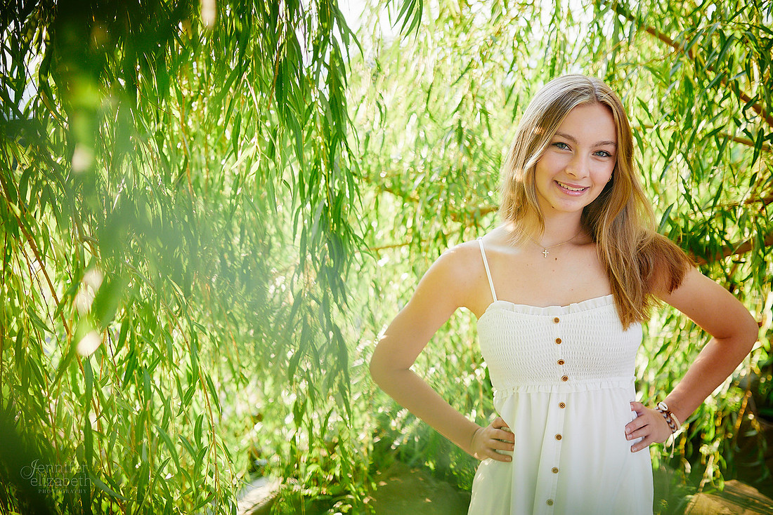 Caroline: Senior Session at Edgewater Park