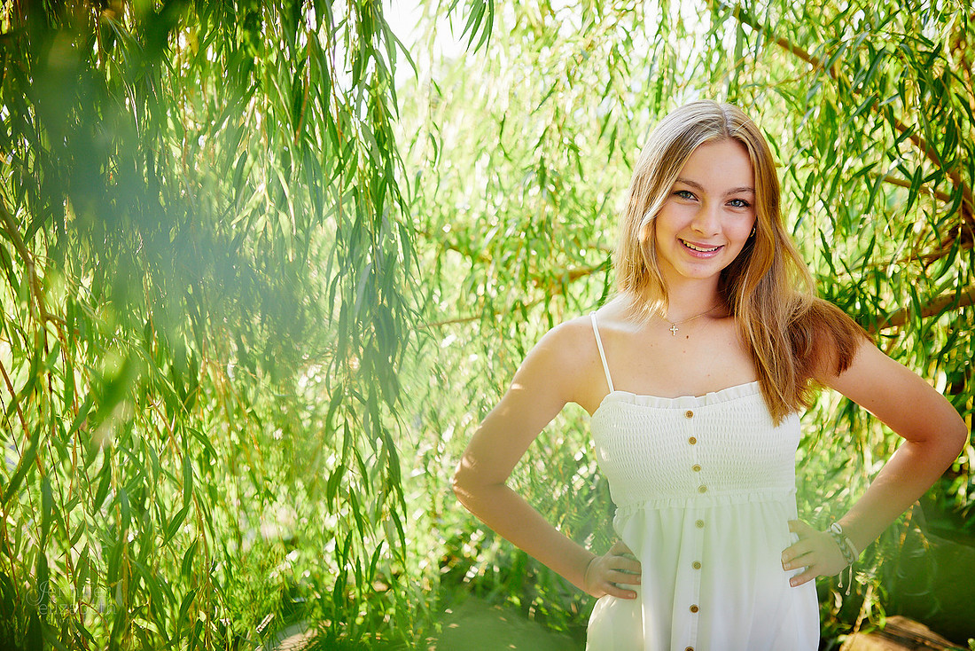 Caroline: Senior Session at Edgewater Park