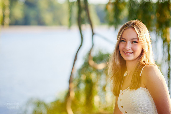 Caroline: Senior Session at Edgewater Park