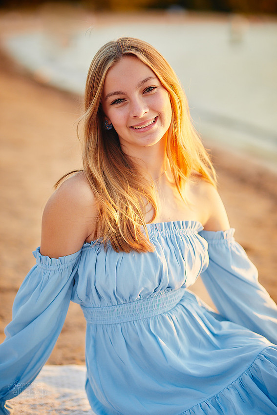 Caroline: Senior Session at Edgewater Park