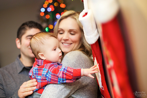 The V Family: Christmas Session in North Royalton, Ohio