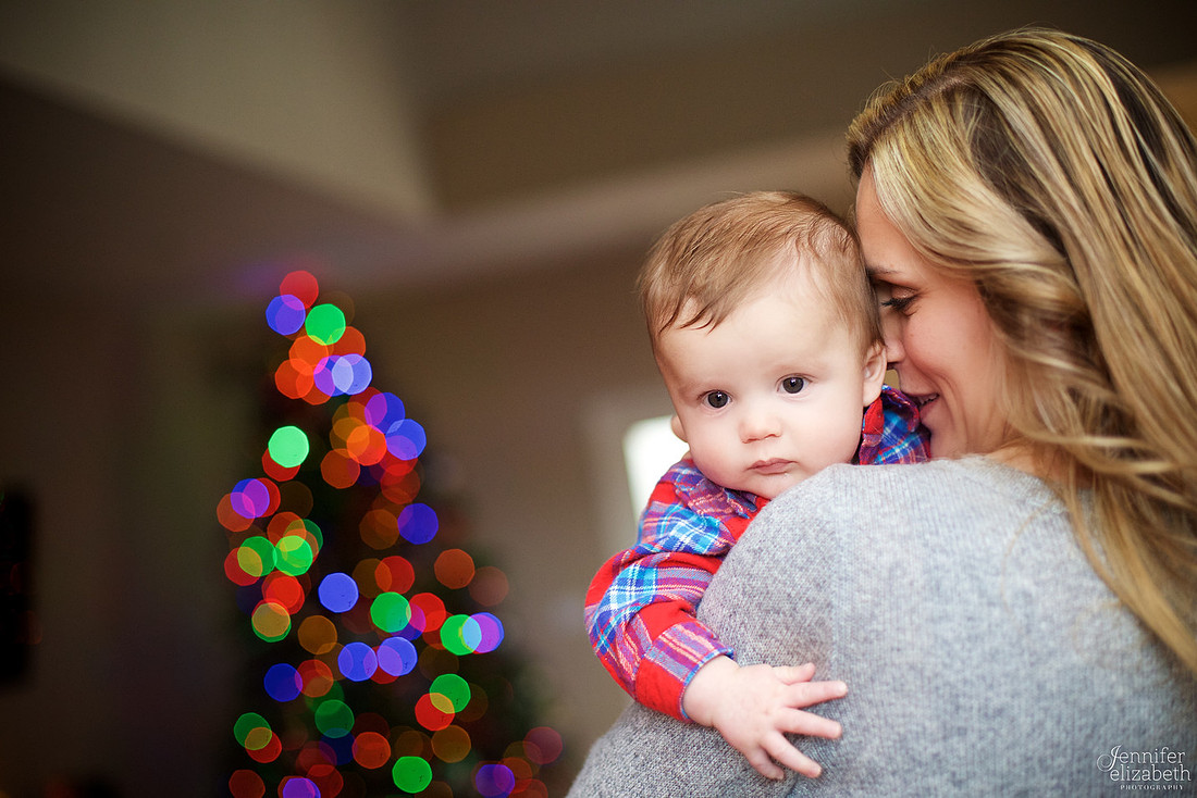 The V Family: Christmas Session in North Royalton, Ohio