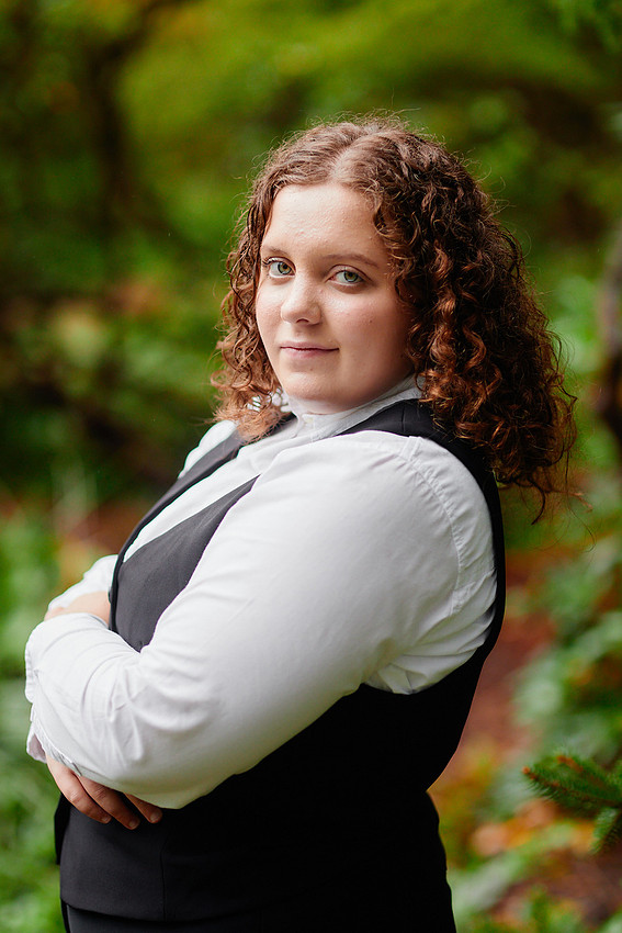 Abby: Senior Session at Inniswood Metro Gardens in Westerville