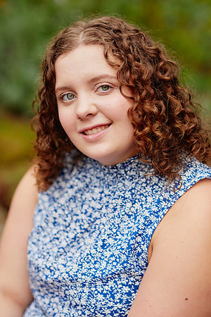 Abby: Senior Session at Inniswood Metro Gardens in Westerville