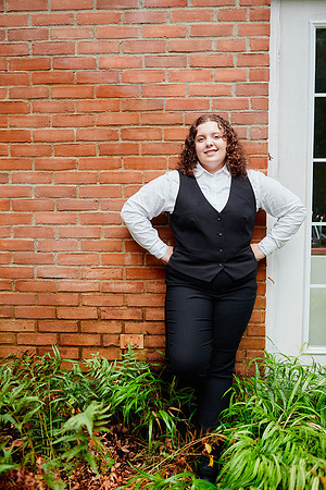 Abby: Senior Session at Inniswood Metro Gardens in Westerville