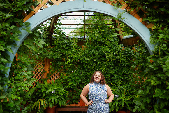 Abby: Senior Session at Inniswood Metro Gardens in Westerville