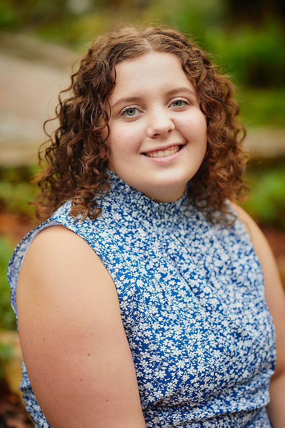 Abby: Senior Session at Inniswood Metro Gardens in Westerville
