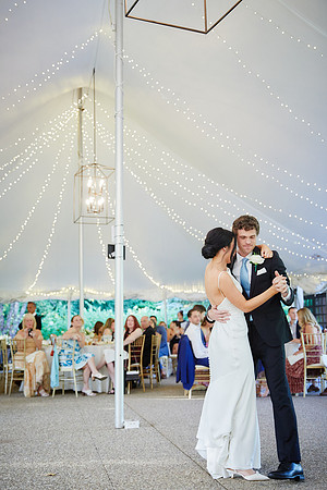 Jessica & Tim: Wedding at Orchid House Winery in Aurora, Ohio