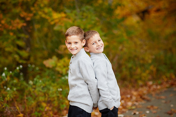 The T Family: Portrait Session at Horseshoe Lake Park in Shaker Heights