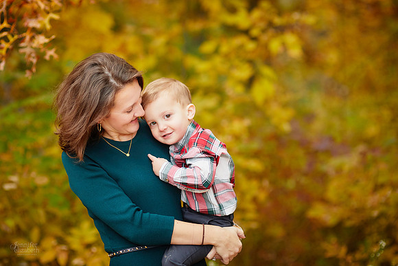The T Family: Portrait Session at Horseshoe Lake Park in Shaker Heights