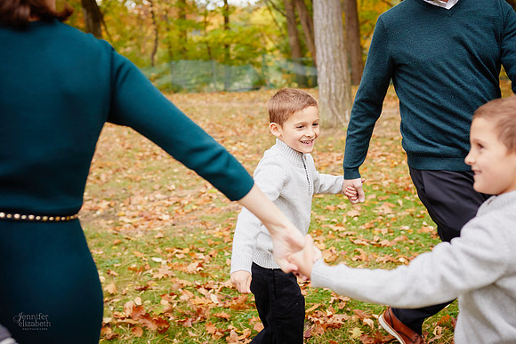 The T Family: Portrait Session at Horseshoe Lake Park in Shaker Heights