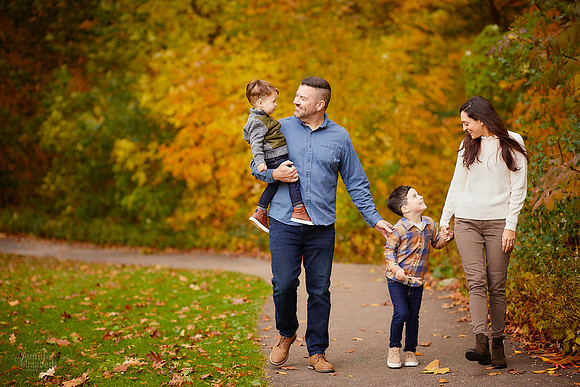 The M Family: Portrait Session at Horseshoe Lake Park in Shaker Heights