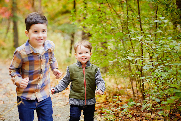 The M Family: Portrait Session at Horseshoe Lake Park in Shaker Heights