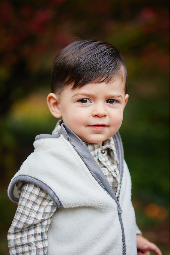 The M Family: Backyard Portrait Session in Willoughby Hills