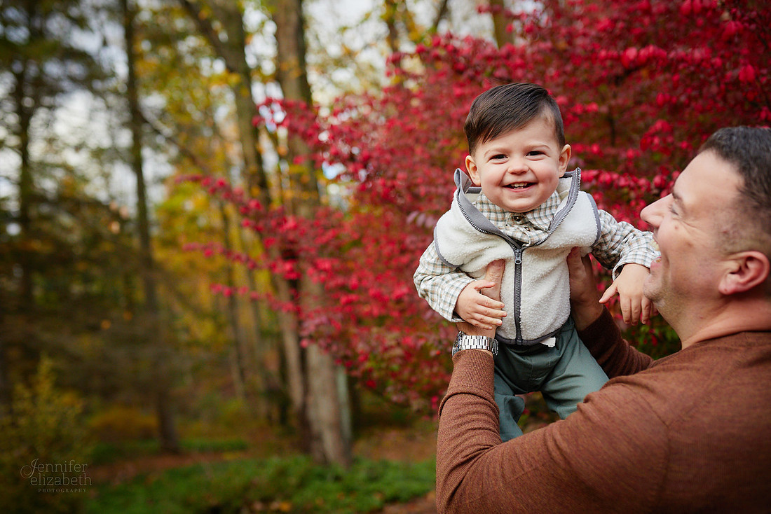 The M Family: Backyard Portrait Session in Willoughby Hills