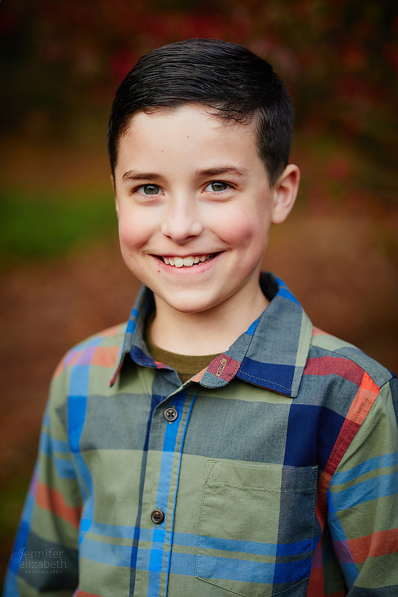 The M Family: Backyard Portrait Session in Willoughby Hills
