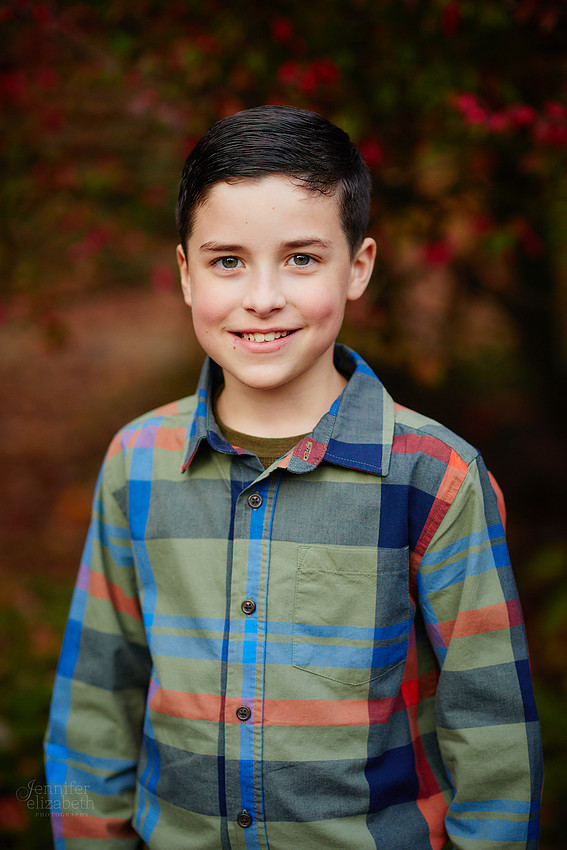 The M Family: Backyard Portrait Session in Willoughby Hills