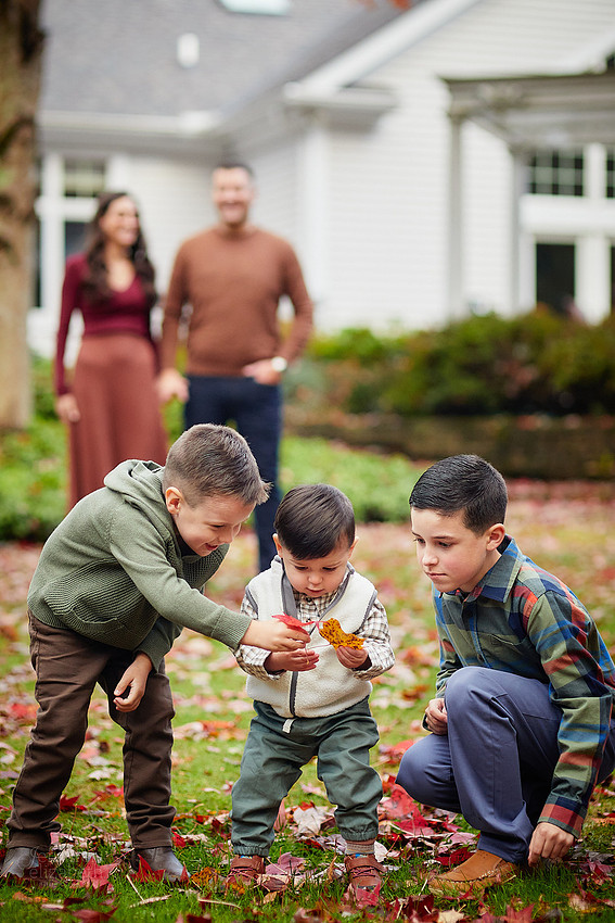 The M Family: Backyard Portrait Session in Willoughby Hills
