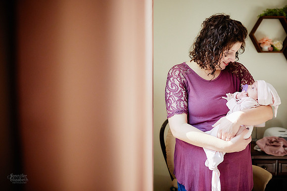 Baby Corinne: Lifestyle Newborn Family Session in Solon