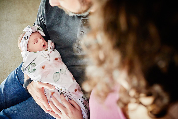 Baby Corinne: Lifestyle Newborn Family Session in Solon