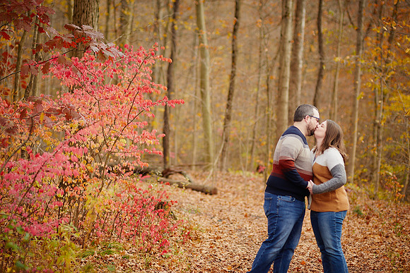 Maria & Matt: Engagement Session at Sugar Pines Farm