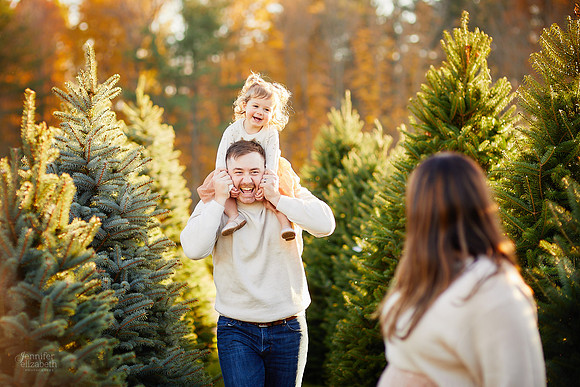 Holiday Mini Portrait Sessions at Sugar Pines Farm in Chesterland