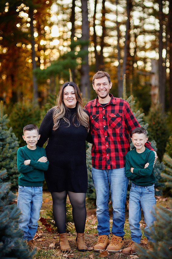 Holiday Mini Sessions at Sugar Pines Farm in Chesterland