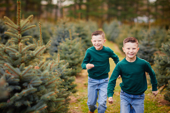 Holiday Mini Sessions at Sugar Pines Farm in Chesterland