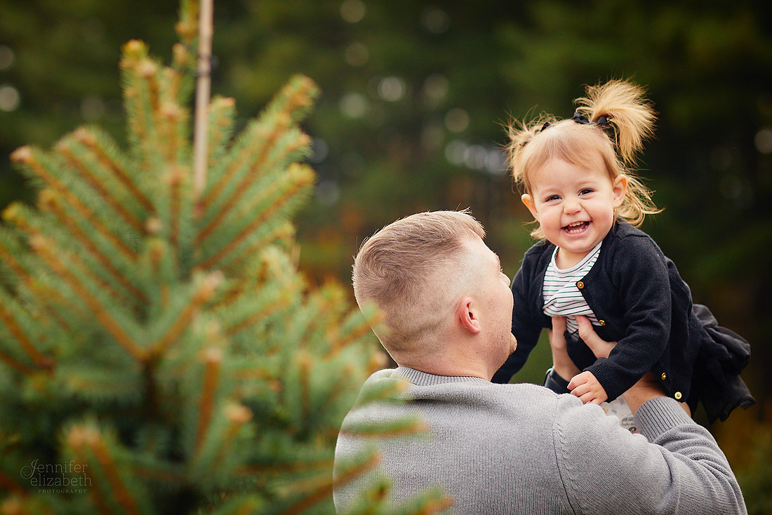 Holiday Mini Sessions at Sugar Pines Farm in Chesterland