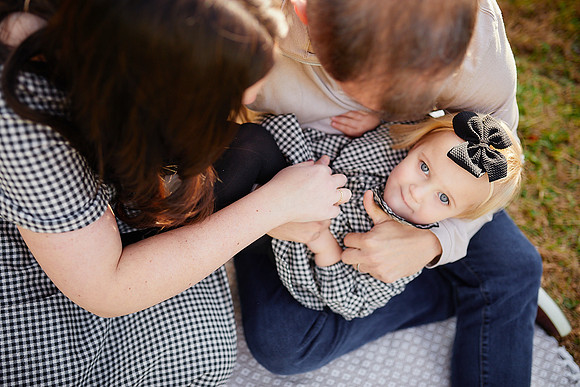 Holiday Mini Sessions at Sugar Pines Farm in Chesterland
