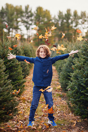 Holiday Mini Sessions at Sugar Pines Farm in Chesterland