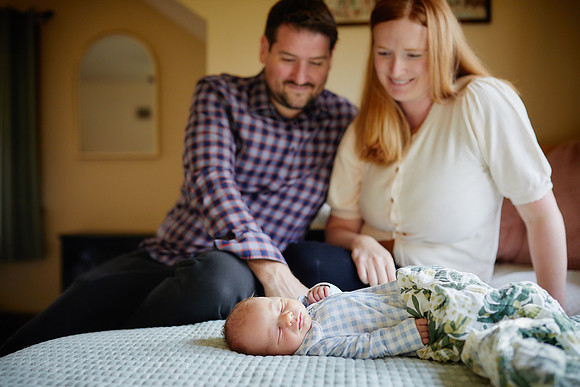 Baby Henry: Lifestyle Newborn Session in Brecksville