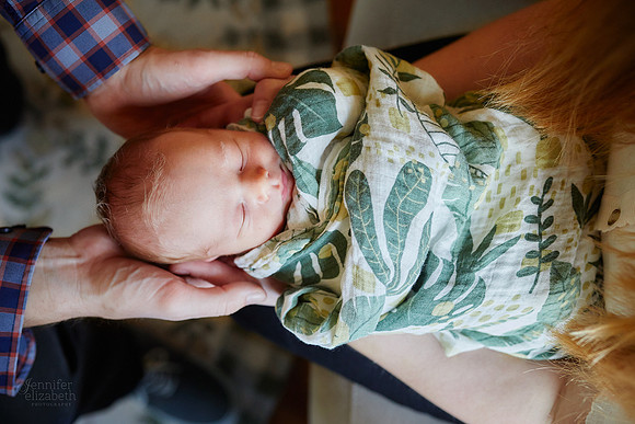 Baby Henry: Lifestyle Newborn Session in Brecksville