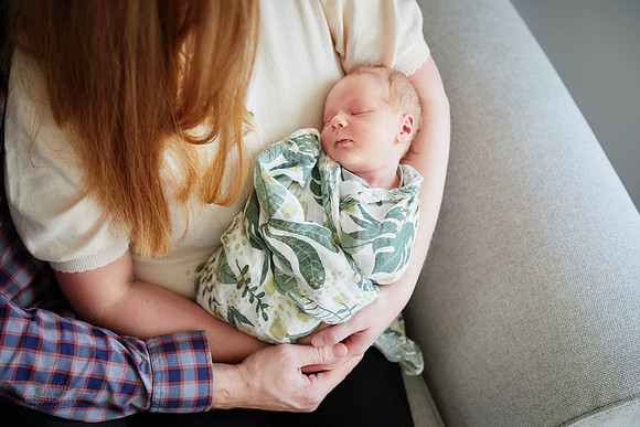 Baby Henry: Lifestyle Newborn Session in Brecksville