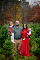 The M Family: Holiday Portrait Session at Rauh Christmas Tree Farm in Stow