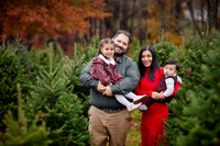 The M Family: Holiday Portrait Session at Rauh Christmas Tree Farm in Stow