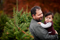 The M Family: Holiday Portrait Session at Rauh Christmas Tree Farm in Stow
