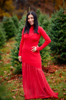 The M Family: Holiday Portrait Session at Rauh Christmas Tree Farm in Stow