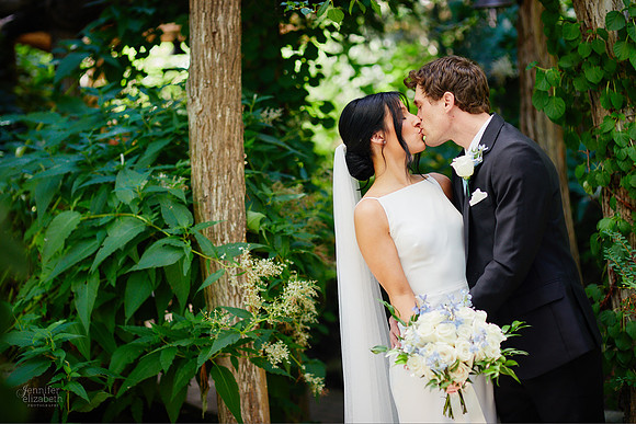 Jessica & Tim: Wedding at Orchid House Winery in Aurora, Ohio