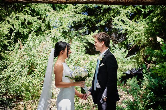 Jessica & Tim: Wedding at Orchid House Winery in Aurora, Ohio
