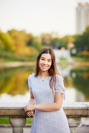 Christina: Senior Portrait Session at the Cleveland Museum of Art and Wade Lagoon