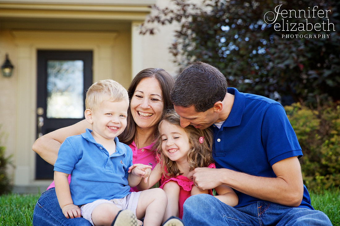 Family Portrait Session in Dublin, Ohio
