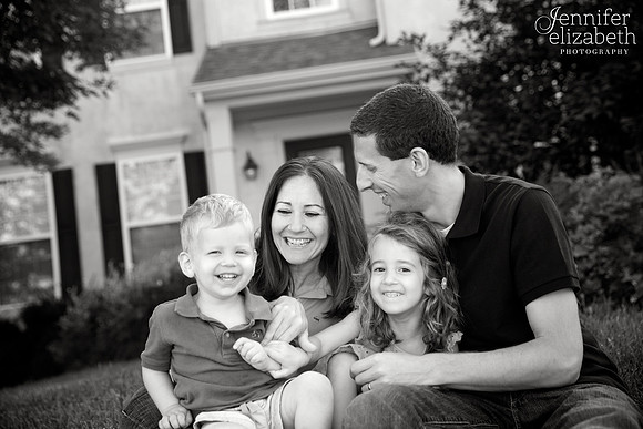 Family Portrait Session in Dublin, Ohio