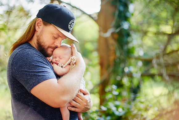 Baby Raylin: Lifestyle Newborn Family Portrait Session in Parma