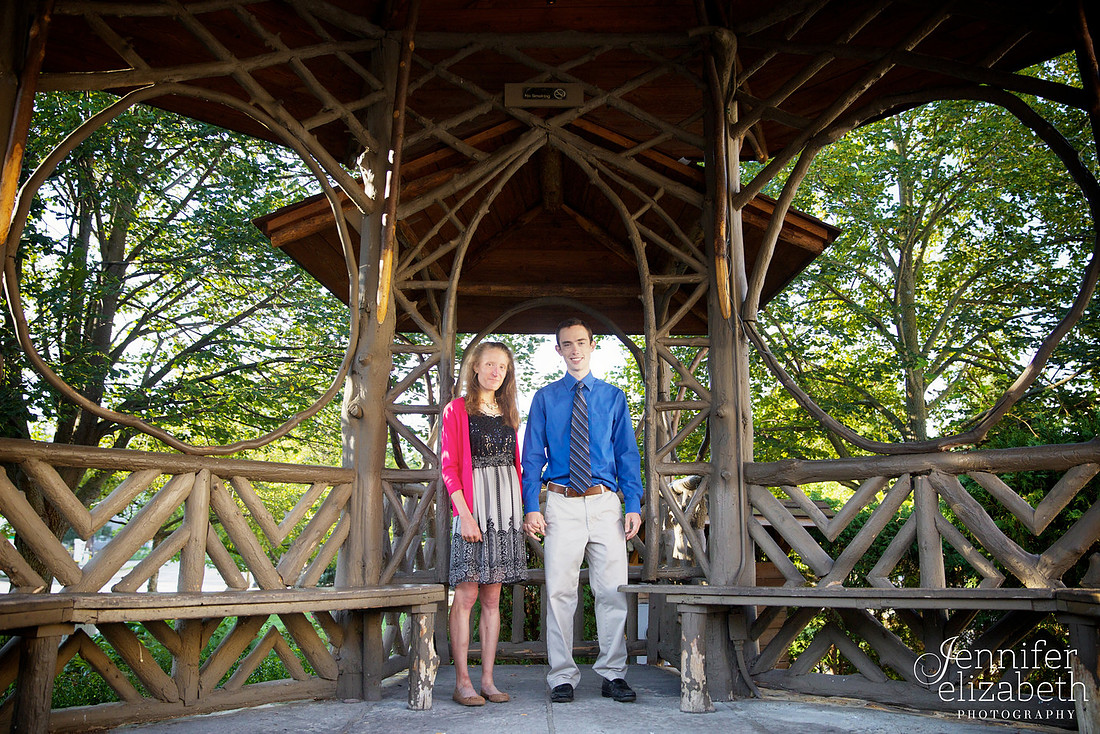 Bethany & Brett: Engagement Session in Chagrin Falls, Ohio